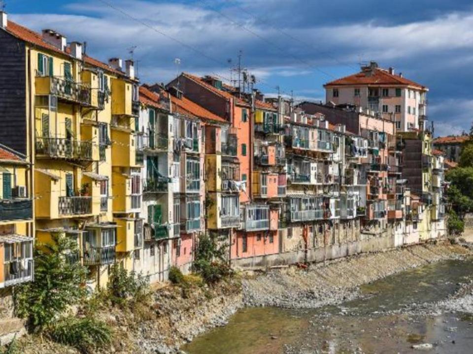 A Casa Di Pizz - Bilocale Con Parcheggio Privato Lejlighed Savona Eksteriør billede